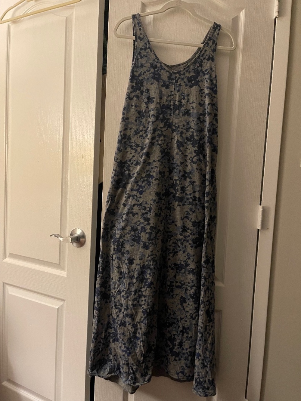 DKNY long dress sleeveless